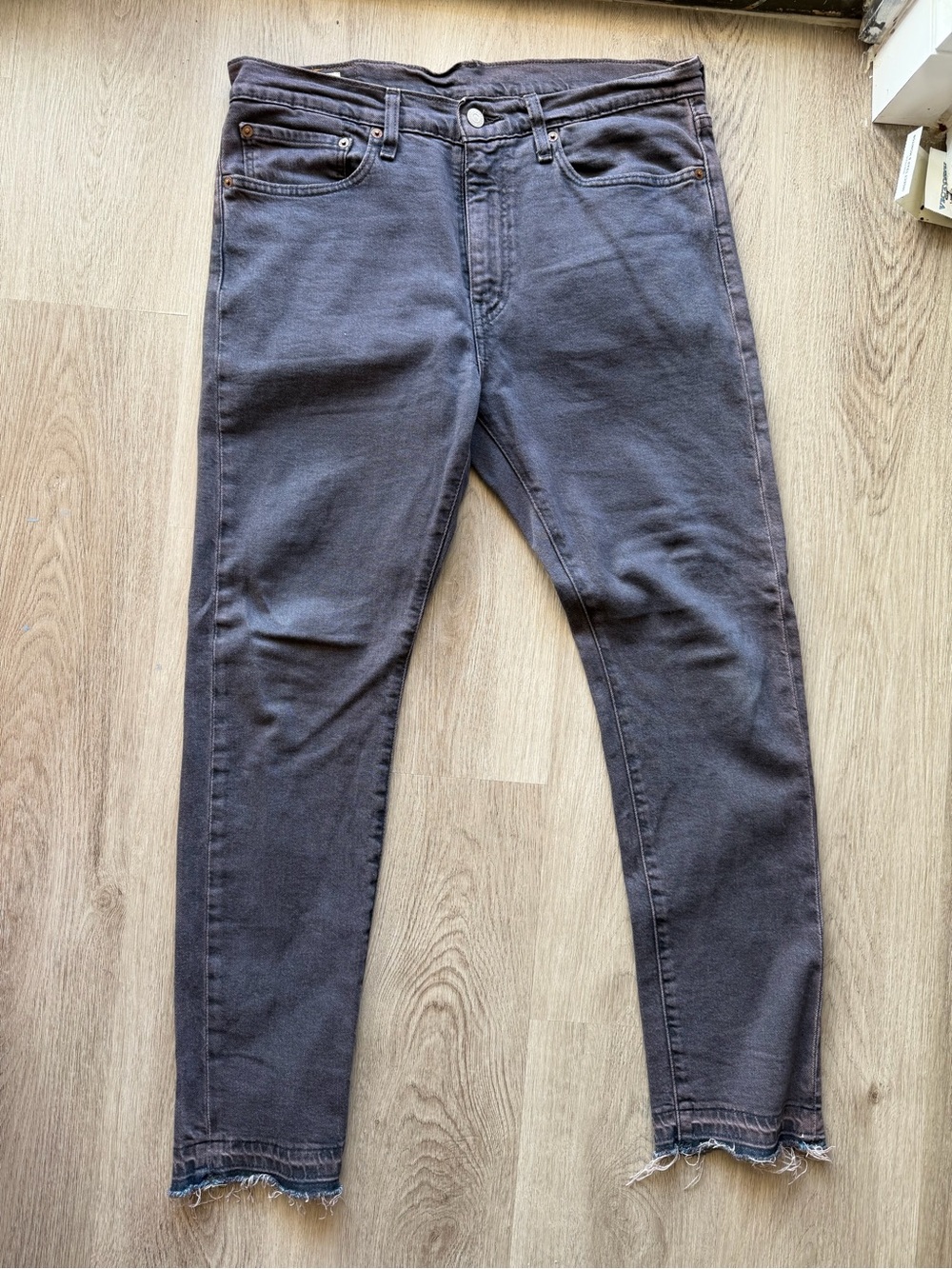 Men's Slim Straight Jeans in Washed Out deep purple